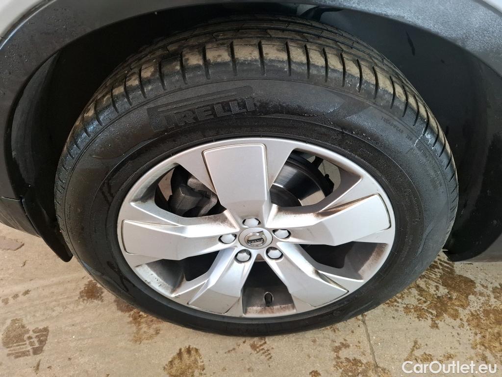  Volvo  XC 40 XC40 Momentum 2WD 2.0 D3 150CV BVA8 E6dT #55