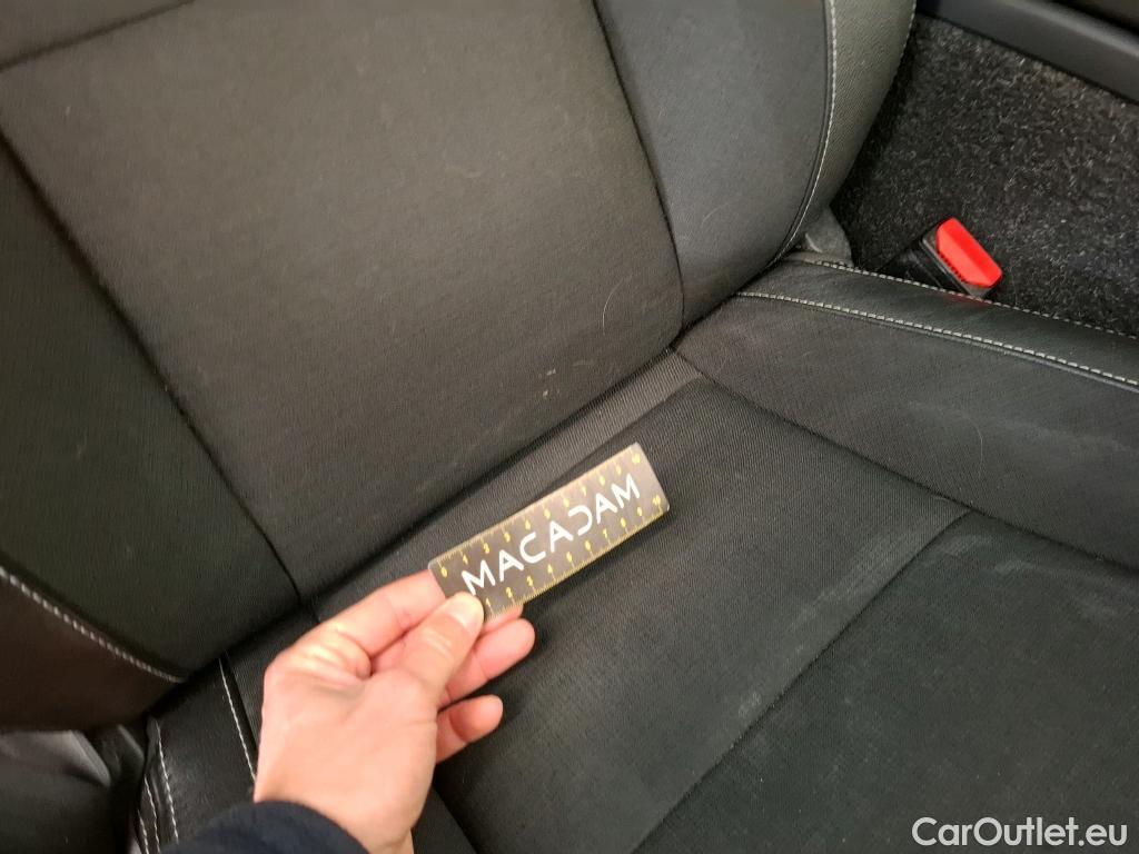  Volvo  XC 40 XC40 Momentum 2WD 2.0 D3 150CV BVA8 E6dT #43