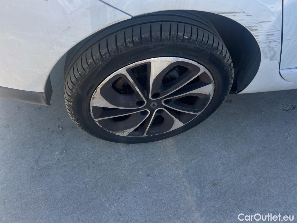  Renault  Megane RENAULT MÉGANE 5p 3G familiar Sp. Tou. Bose Energy dCi 130 S&S Euro 6 #12