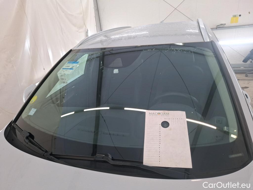  Volvo  XC 40 XC40 Momentum 2WD 2.0 D3 150CV BVA8 E6dT #1