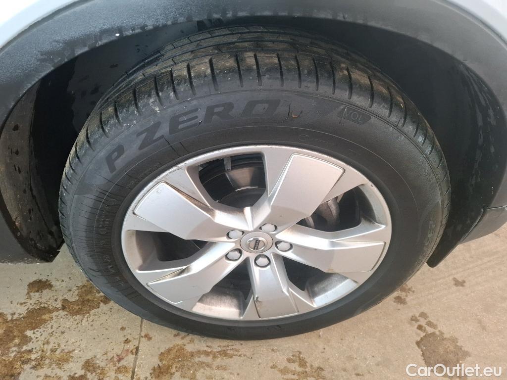  Volvo  XC 40 XC40 Momentum 2WD 2.0 D3 150CV BVA8 E6dT #27