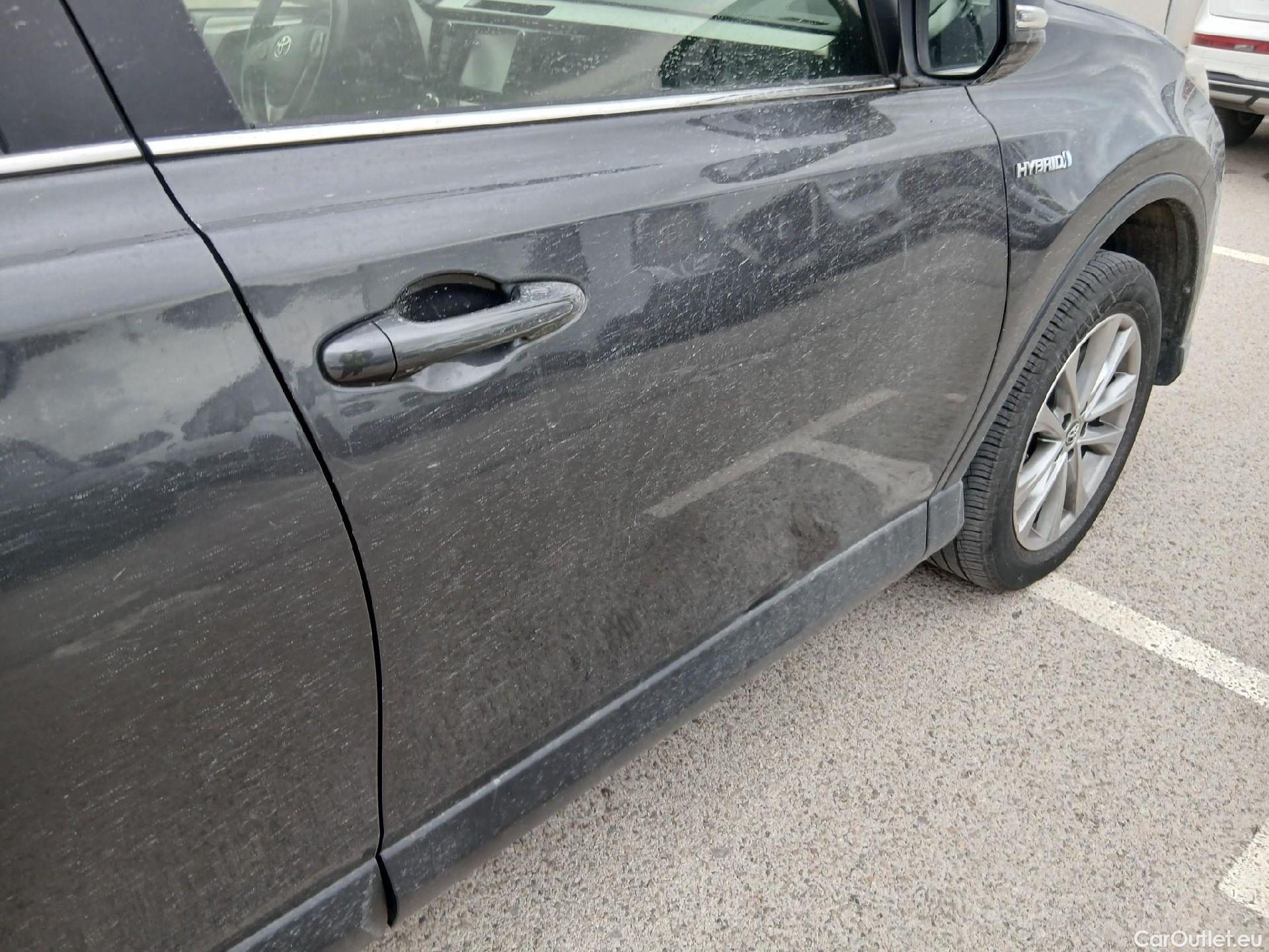  Toyota  RAV4 TOYOTA  / 2015 / 5P / todoterreno 2.5l hybrid 2WD Advance Pack Drive #37