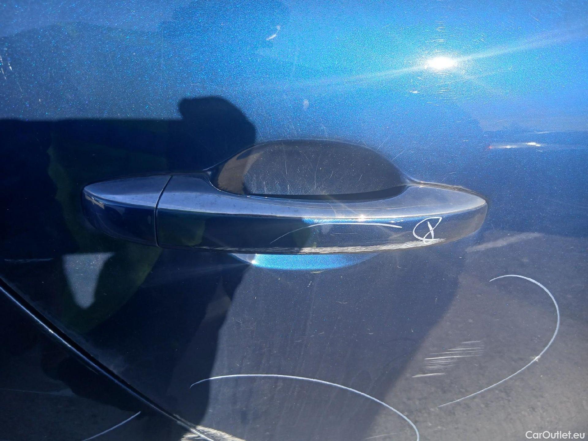  Renault  Scenic RENAULT Scénic / 2016 / 5P / monovolumen compacto Zen Energy dCi 96kW (130CV) #41