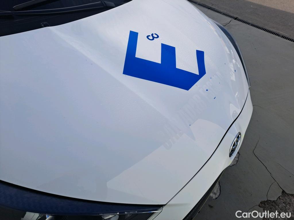  Toyota  Yaris TOYOTA  / 2020 / 5P / berlina con portón 1.5 120H Active Tech #8