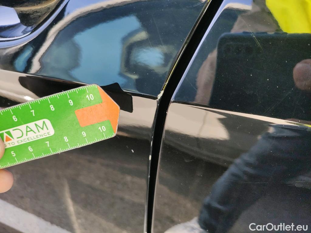  Bmw  Serie 1 BMW  / 2019 / 5P / berlina con portón 116d #2