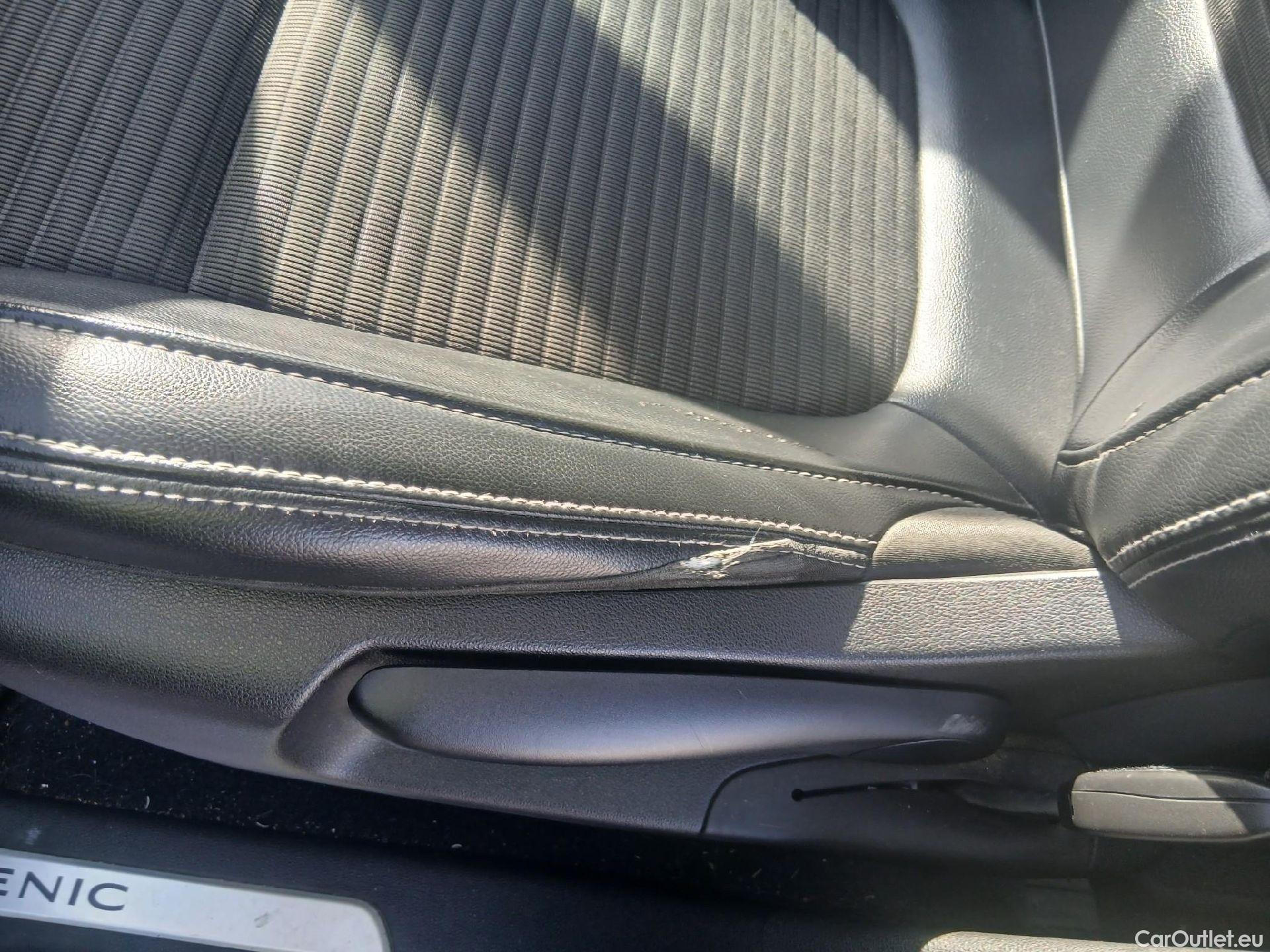  Renault  Scenic RENAULT Scénic / 2016 / 5P / monovolumen compacto Zen Energy dCi 96kW (130CV) #6