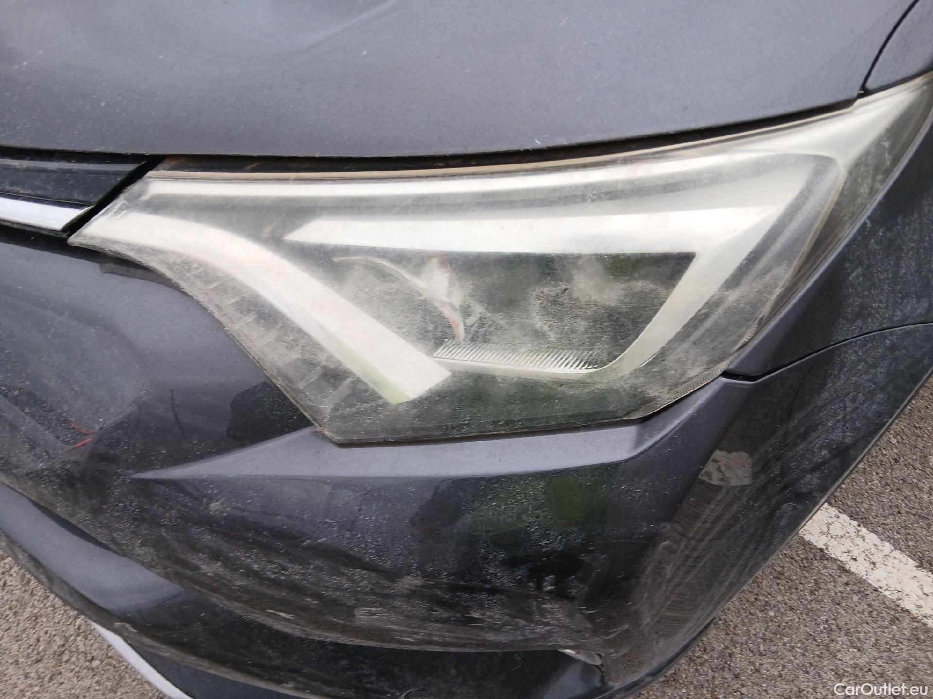  Toyota  RAV4 TOYOTA  / 2015 / 5P / todoterreno 2.5l hybrid 2WD Advance Pack Drive #8