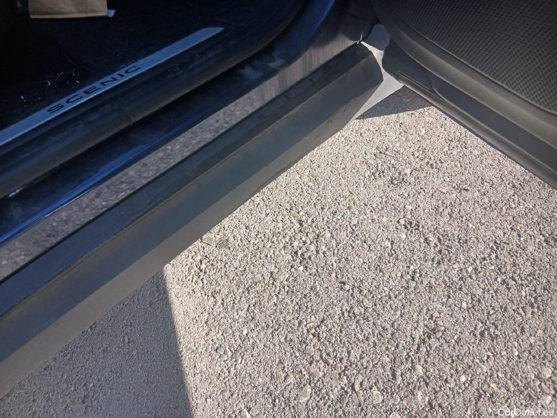  Renault  Scenic RENAULT Scénic / 2016 / 5P / monovolumen compacto Zen Energy dCi 96kW (130CV) #46