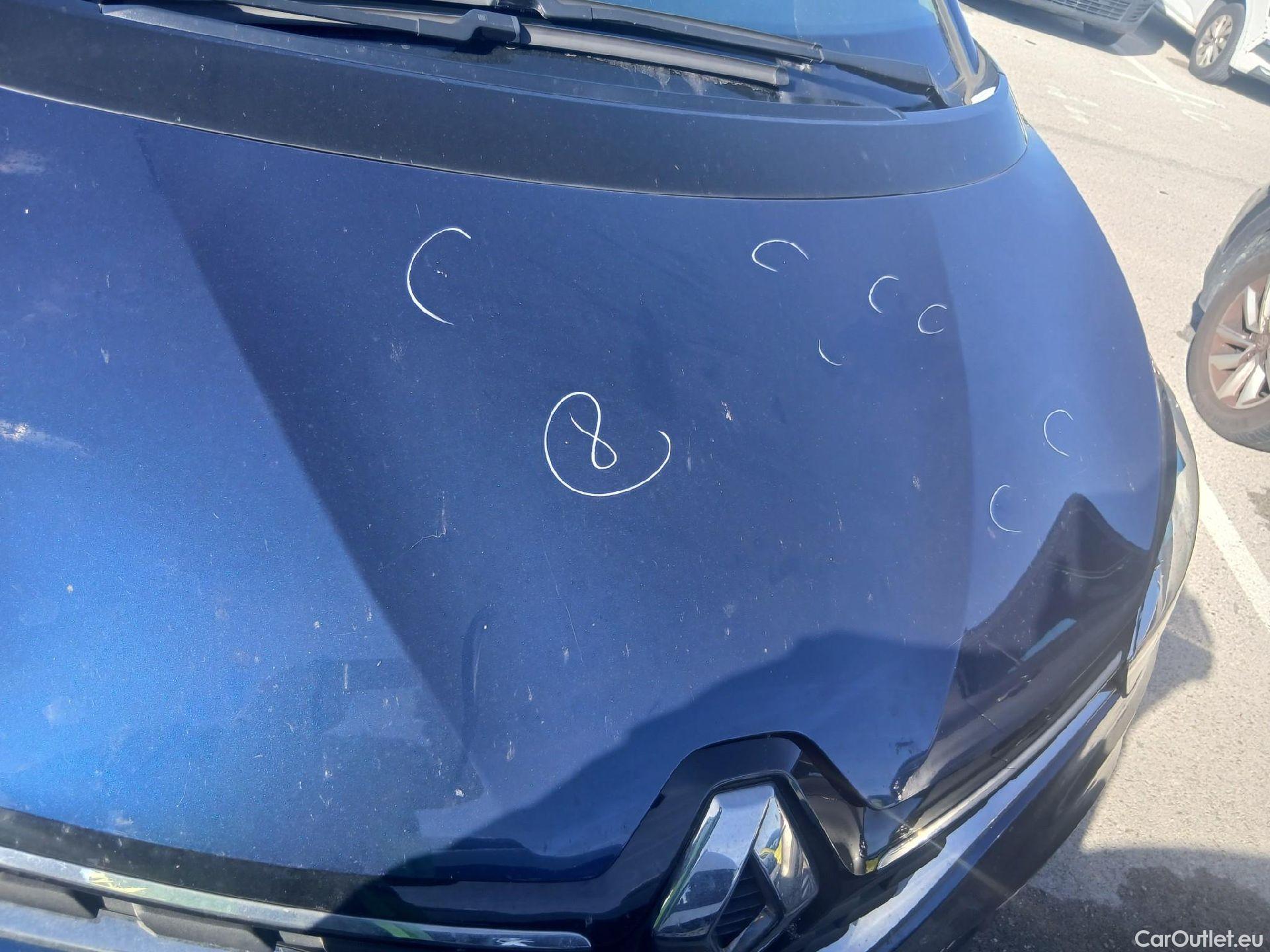  Renault  Scenic RENAULT Scénic / 2016 / 5P / monovolumen compacto Zen Energy dCi 96kW (130CV) #13