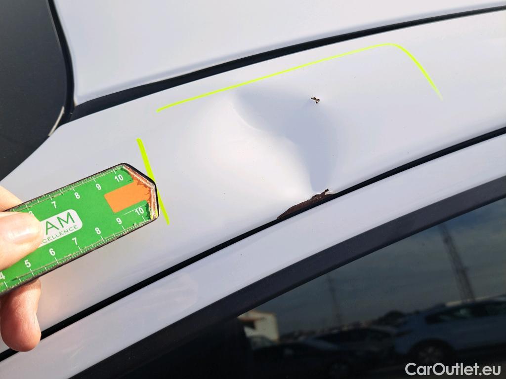  Toyota  Yaris TOYOTA  / 2020 / 5P / berlina con portón 1.5 120H Active Tech #10