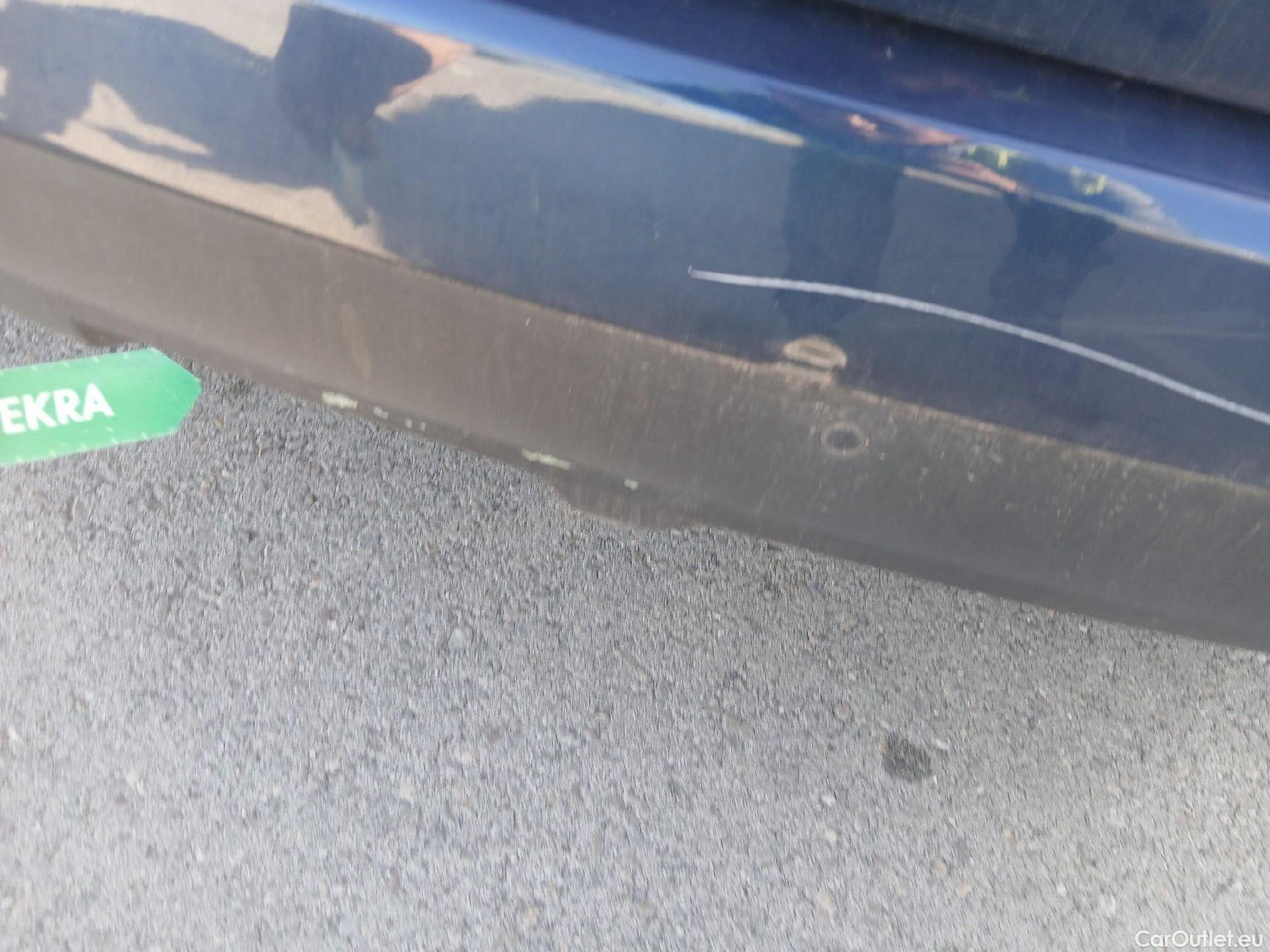  Renault  Scenic RENAULT Scénic / 2016 / 5P / monovolumen compacto Zen Energy dCi 96kW (130CV) #33