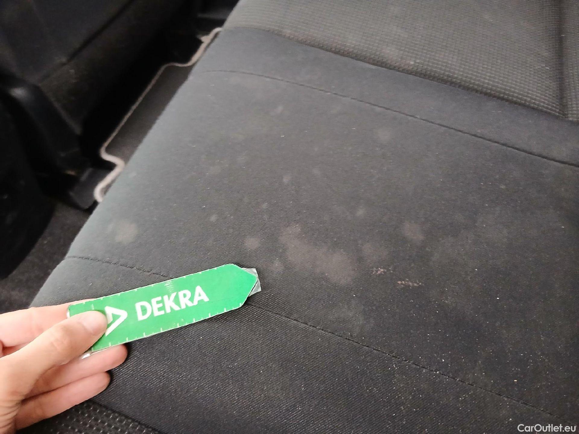  Toyota  RAV4 TOYOTA  / 2015 / 5P / todoterreno 2.5l hybrid 2WD Advance Pack Drive #14