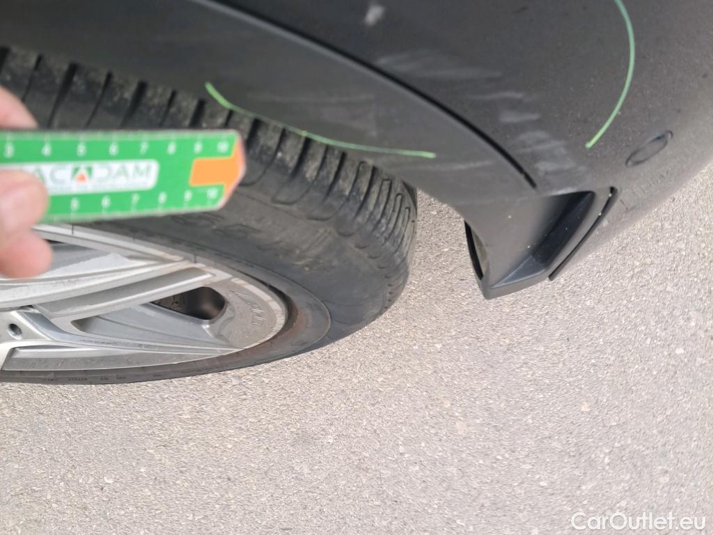  Mercedes  G-Klasee MERCEDES-BENZ Clase GLC / 2019 / 5P / todoterreno GLC 300 4MATIC #48