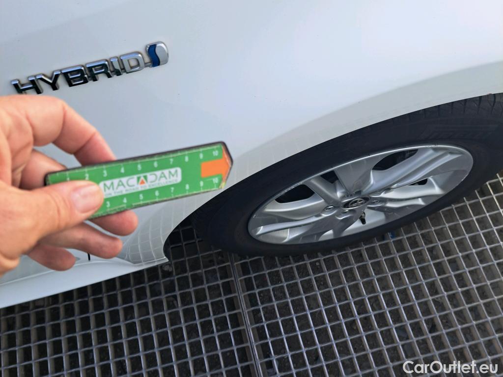  Toyota  Yaris TOYOTA  / 2020 / 5P / berlina con portón 1.5 120H Active Tech #13