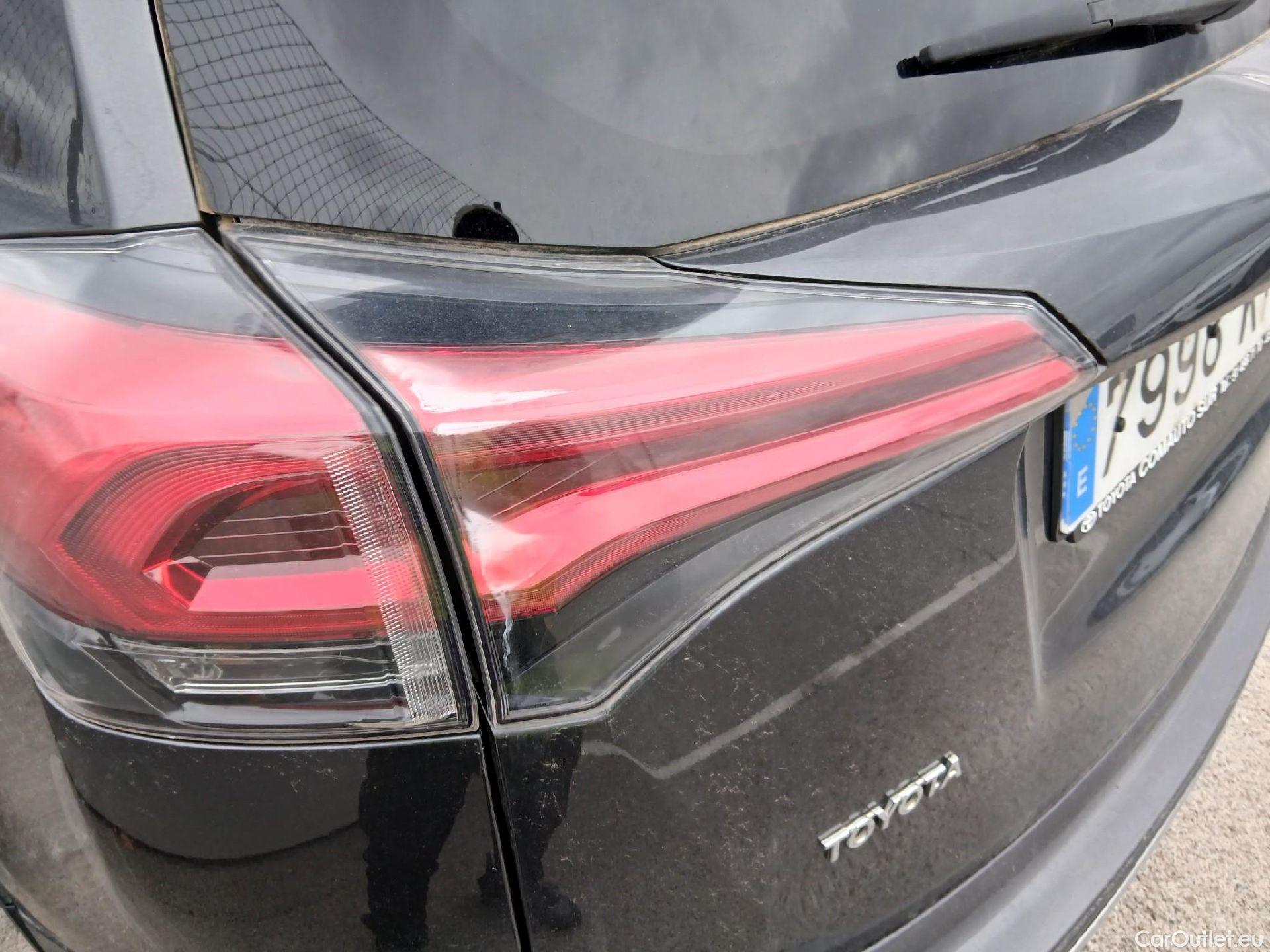  Toyota  RAV4 TOYOTA  / 2015 / 5P / todoterreno 2.5l hybrid 2WD Advance Pack Drive #18