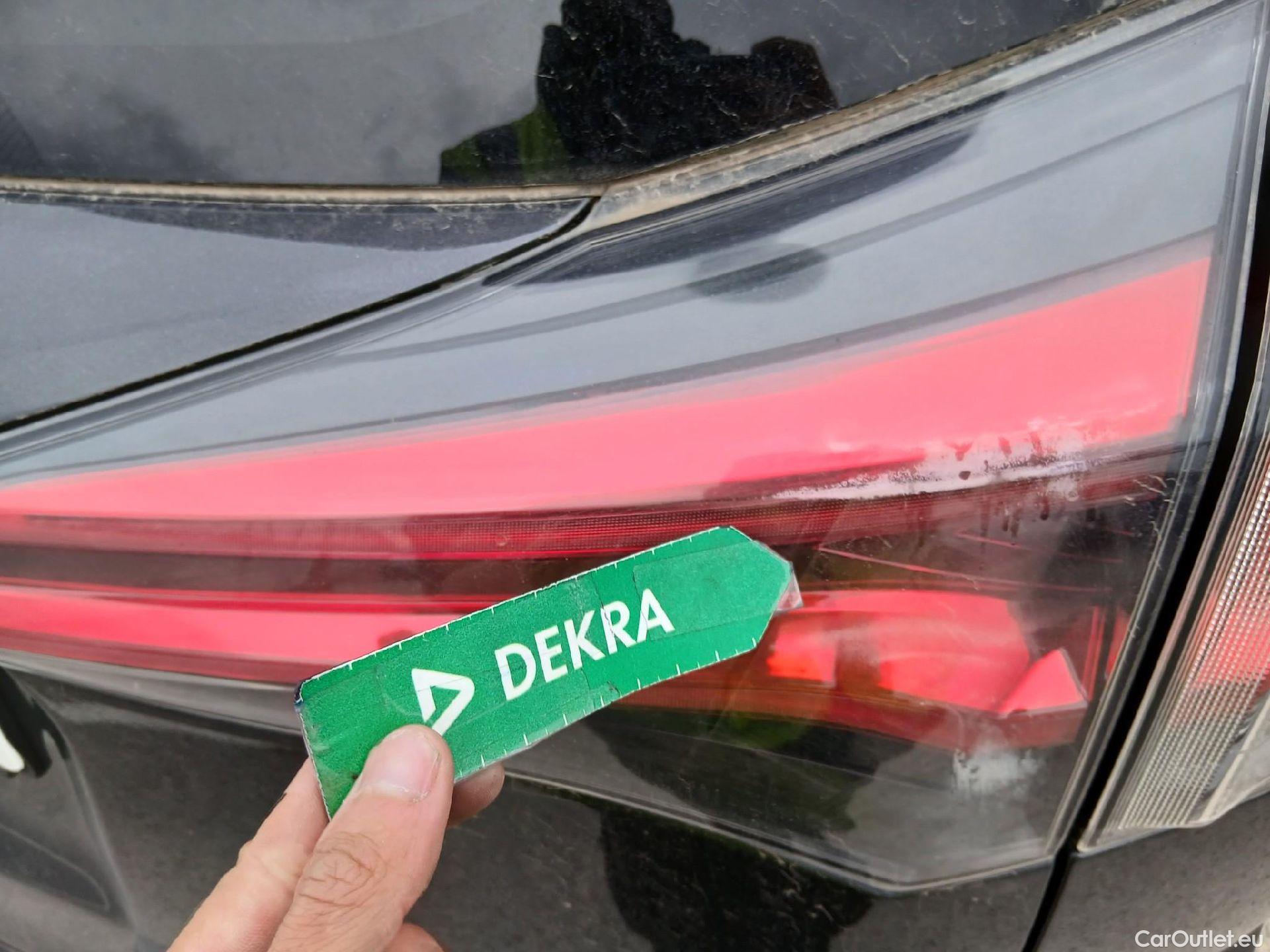  Toyota  RAV4 TOYOTA  / 2015 / 5P / todoterreno 2.5l hybrid 2WD Advance Pack Drive #21