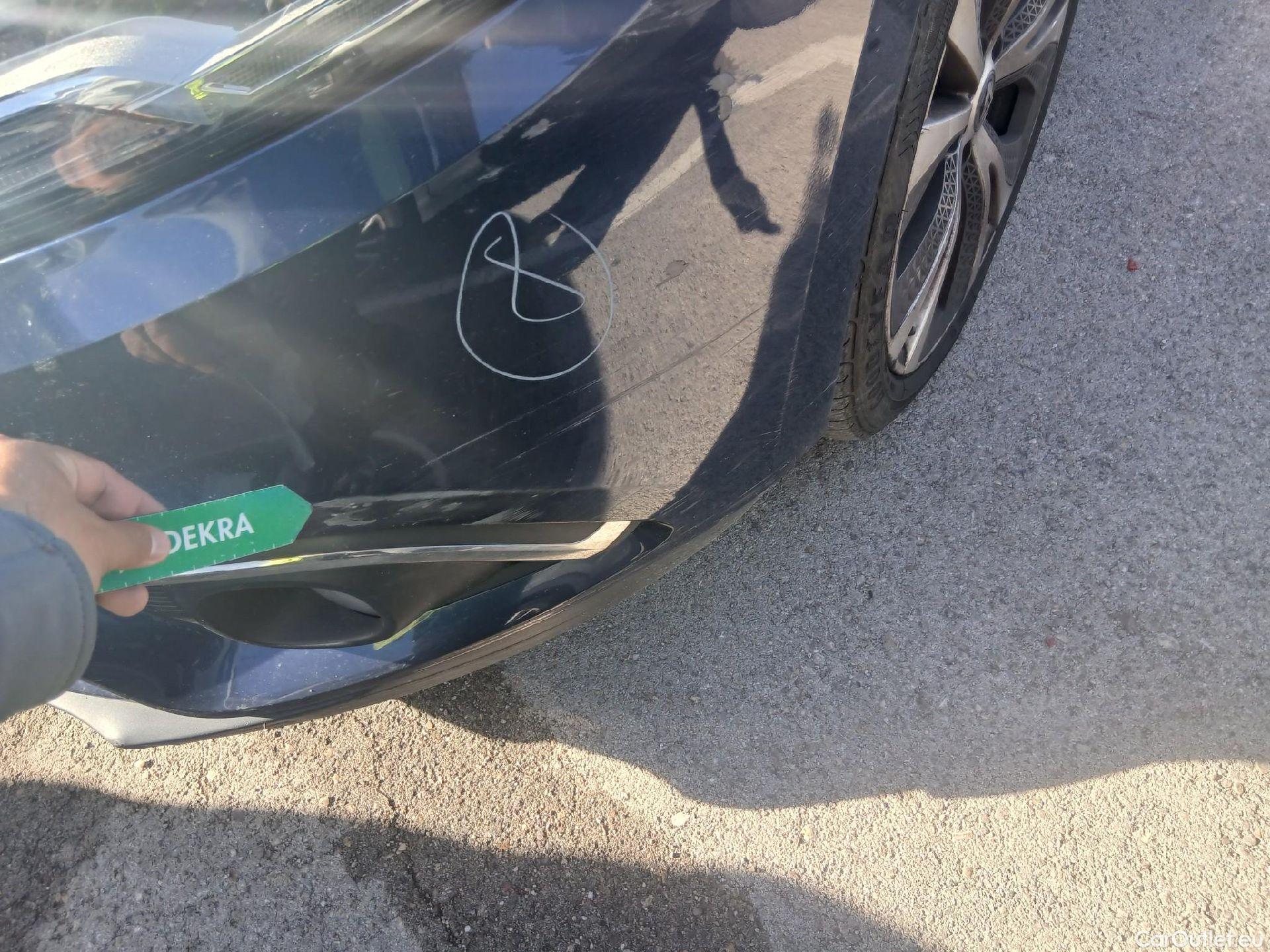  Renault  Scenic RENAULT Scénic / 2016 / 5P / monovolumen compacto Zen Energy dCi 96kW (130CV) #10