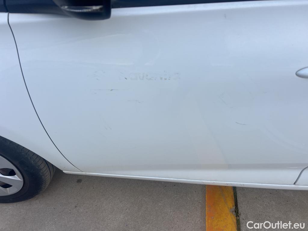  Renault  Zoe RENAULT  / 2019 / 5P / berlina con portón Life 80 kW R110 Bateria 40kWh #6