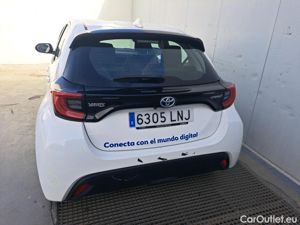  Toyota  Yaris TOYOTA  / 2020 / 5P / berlina con portón 1.5 120H Active Tech #5