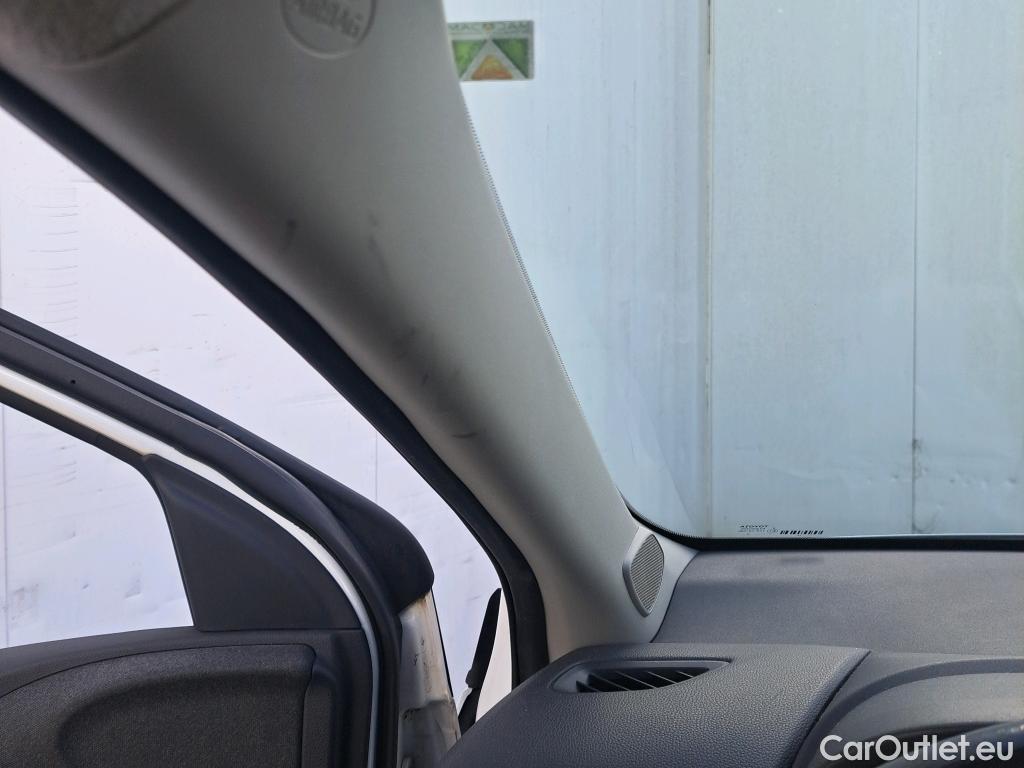  Toyota  Yaris TOYOTA  / 2020 / 5P / berlina con portón 1.5 120H Active Tech #22