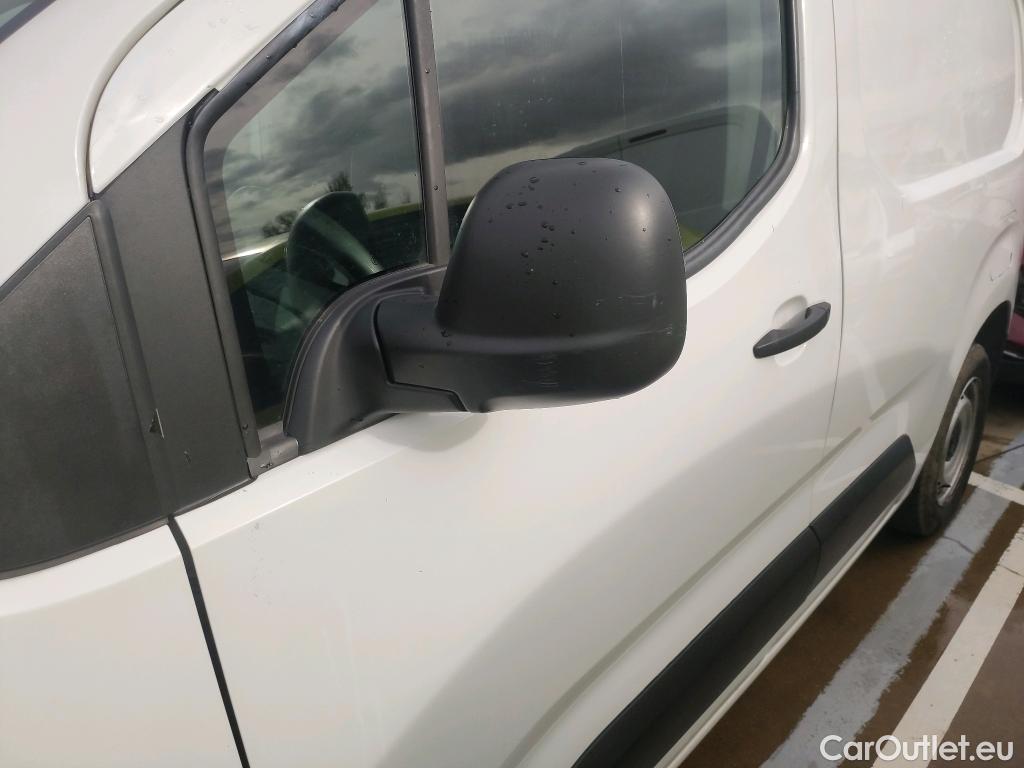  Peugeot  Partner PEUGEOT  / 2018 / 4P / furgón derivado de turismo Premium Standard 600kg BlueHDi 73kW #45