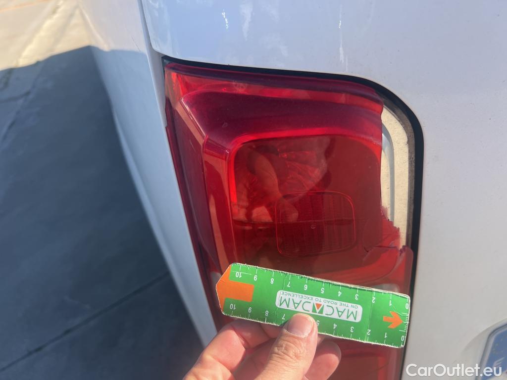  Peugeot  Expert PEUGEOT  / 2016 / 4P / furgón Furgón Premium 1.5 BlueHDi 100 Standard (AC) #14