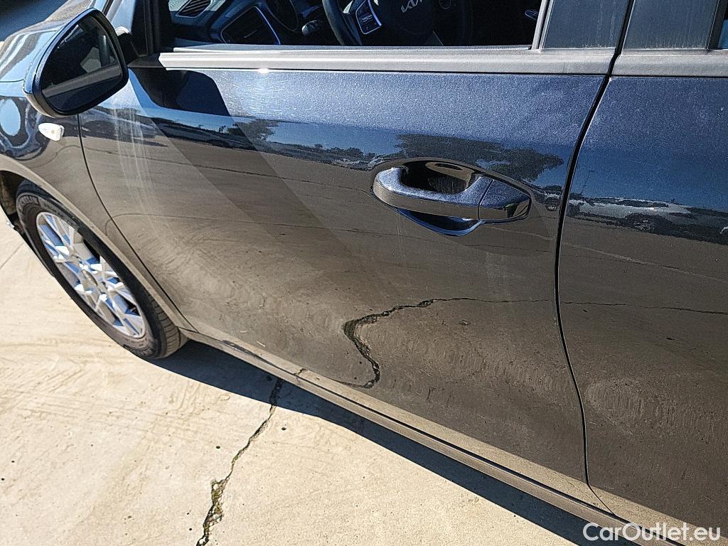  KIA  Cee'd KIA Ceed / 2021 / 5P / berlina con portón 1.0 T-GDi 74kW (100CV) Concept #3