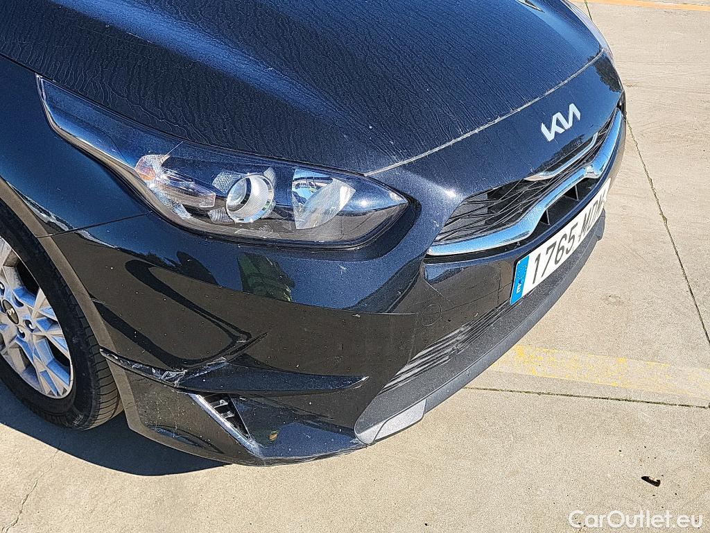  KIA  Cee'd KIA Ceed / 2021 / 5P / berlina con portón 1.0 T-GDi 74kW (100CV) Concept #17