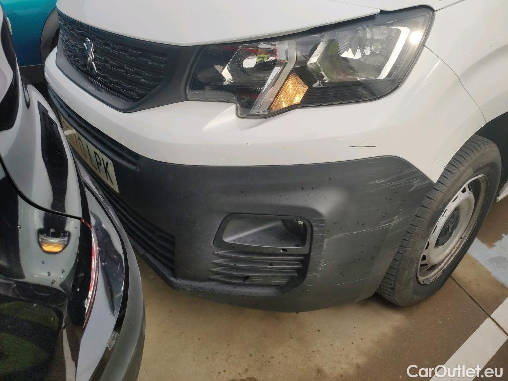  Peugeot  Partner PEUGEOT  / 2018 / 4P / furgón derivado de turismo Premium Standard 600kg BlueHDi 73kW #41