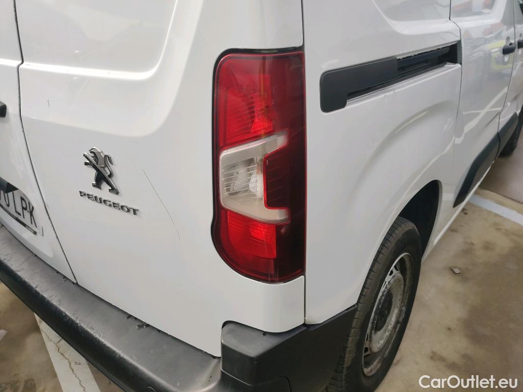  Peugeot  Partner PEUGEOT  / 2018 / 4P / furgón derivado de turismo Premium Standard 600kg BlueHDi 73kW #3