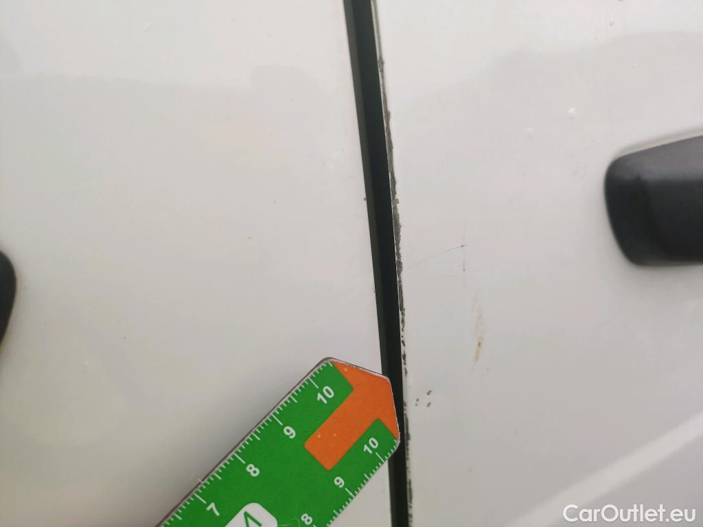  Peugeot  Partner PEUGEOT  / 2018 / 4P / furgón derivado de turismo Premium Standard 600kg BlueHDi 73kW #21