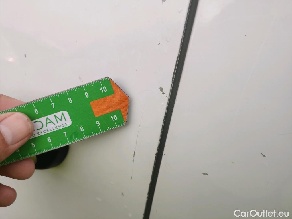  Peugeot  Partner PEUGEOT  / 2018 / 4P / furgón derivado de turismo Premium Standard 600kg BlueHDi 73kW #19