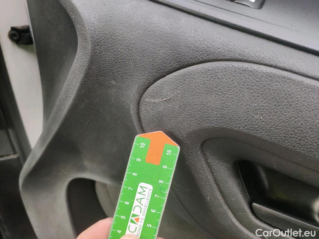  Peugeot  Partner PEUGEOT  / 2018 / 4P / furgón derivado de turismo Premium Standard 600kg BlueHDi 73kW #38