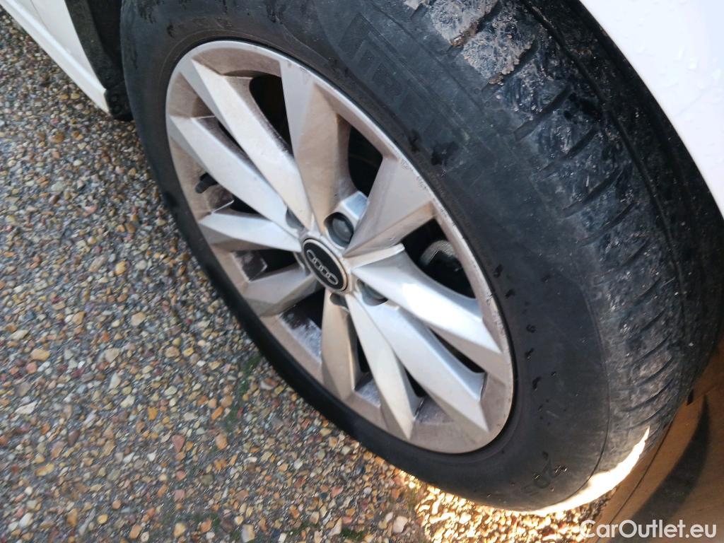  Audi  A3 AUDI  / 2020 / 5P / berlina con portón Sportback 30 TFSI 81kW (110CV) S tronic #1