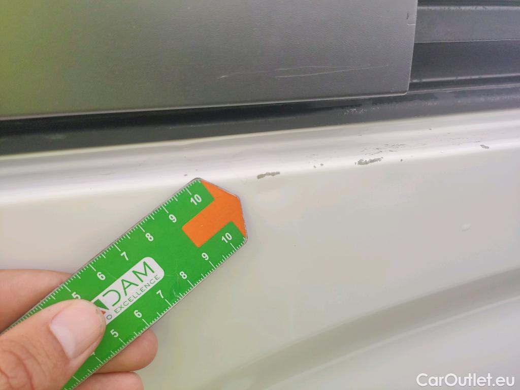  Peugeot  Partner PEUGEOT  / 2018 / 4P / furgón derivado de turismo Premium Standard 600kg BlueHDi 73kW #25