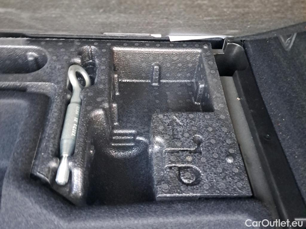  Volvo  XC60 VOLVO  / 2017 / 5P / todoterreno 2.0 B4 D AWD Inscription Auto #4