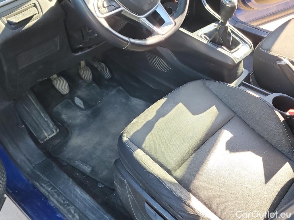  Renault  Captur RENAULT  / 2020 / 5P / todoterreno Intens TCe 90 #8