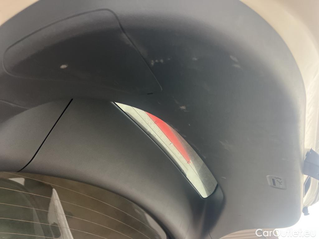  Hyundai   Ioniq HYUNDAI / 2019 / 5P / berlina con portón 1.6 GDI HEV Tecno DCT #17