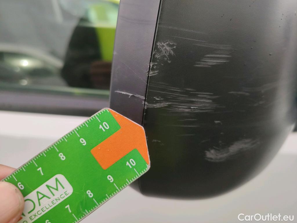  Peugeot  Partner PEUGEOT  / 2018 / 4P / furgón derivado de turismo Premium Standard 600kg BlueHDi 73kW #44