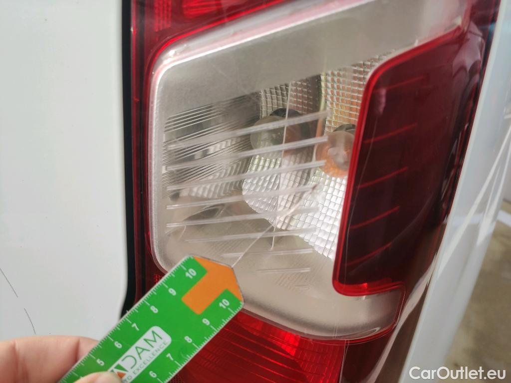  Peugeot  Partner PEUGEOT  / 2018 / 4P / furgón derivado de turismo Premium Standard 600kg BlueHDi 73kW #4