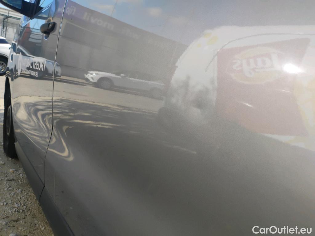  Opel  Vivaro OPEL  / 2019 / 4P / combi 1.5 Diésel 88kW (120CV) M Std Express #9