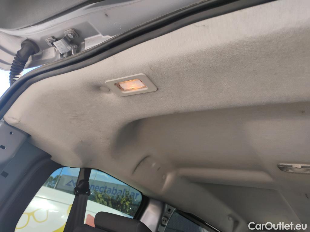  Opel  Vivaro OPEL  / 2019 / 4P / combi 1.5 Diésel 88kW (120CV) M Std Express #37