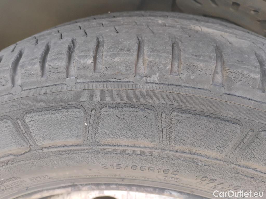  Opel  Vivaro OPEL  / 2019 / 4P / combi 1.5 Diésel 88kW (120CV) M Std Express #71