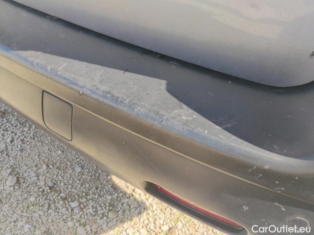  Opel  Vivaro OPEL  / 2019 / 4P / combi 1.5 Diésel 88kW (120CV) M Std Express #56