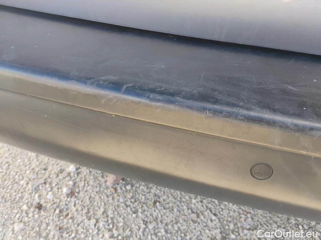  Opel  Vivaro OPEL  / 2019 / 4P / combi 1.5 Diésel 88kW (120CV) M Std Express #60