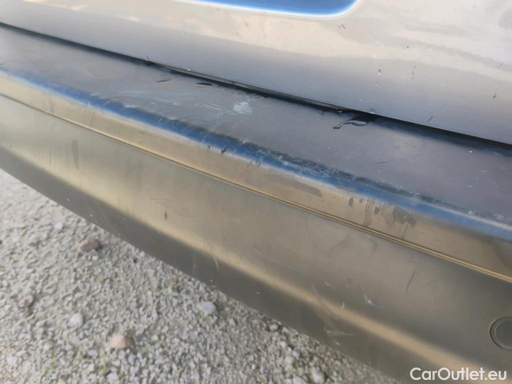  Opel  Vivaro OPEL  / 2019 / 4P / combi 1.5 Diésel 88kW (120CV) M Std Express #58