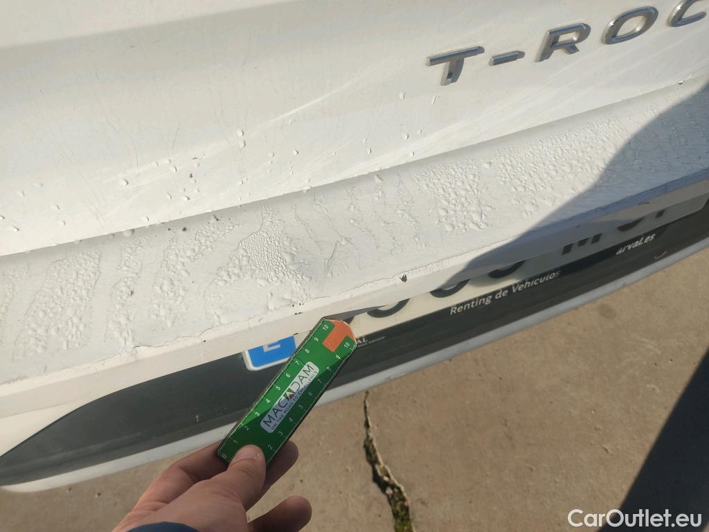  Volkswagen  T-ROC  Life 2.0 TDI 115CV MT6 E6d #24