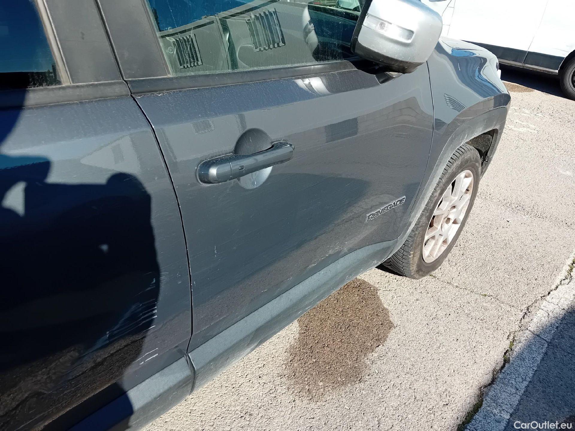  Jeep  Patriot JEEP Renegade / 2014 / 5P / todoterreno Limited 1.0G 88kW (120CV) 4x2 (AC) #60