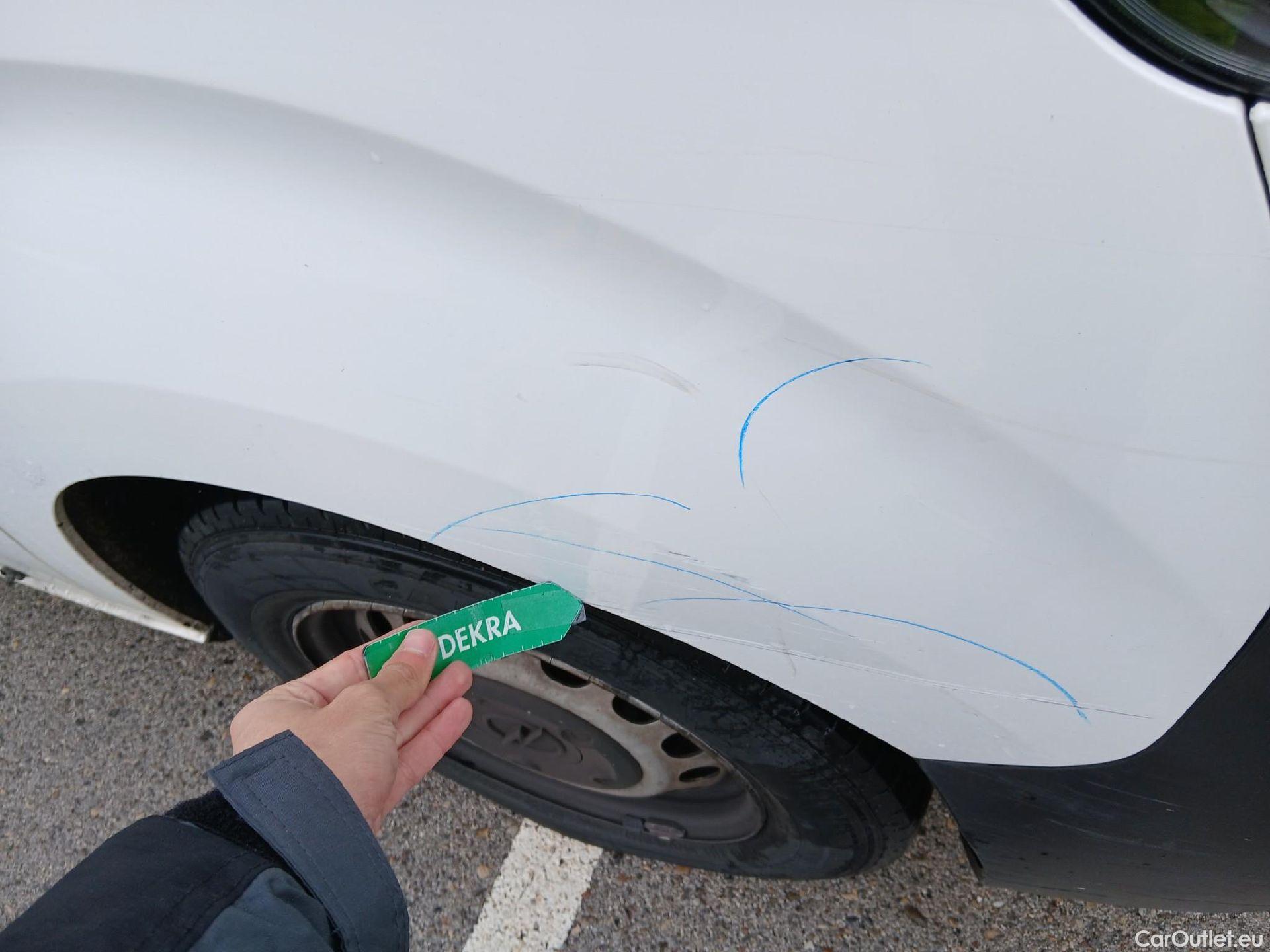  Opel  Vivaro OPEL  / 2019 / 4P / furgón 1.5 Diésel 74kW (100CV) M Std Express (AC) #56