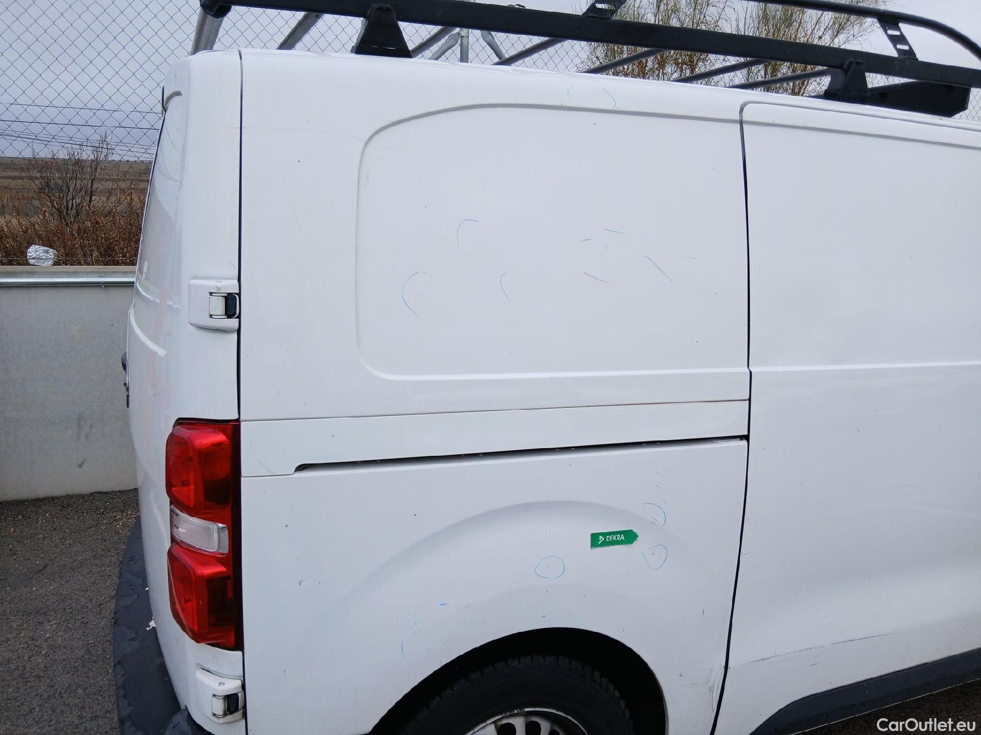  Opel  Vivaro OPEL  / 2019 / 4P / furgón 1.5 Diésel 74kW (100CV) M Std Express (AC) #45